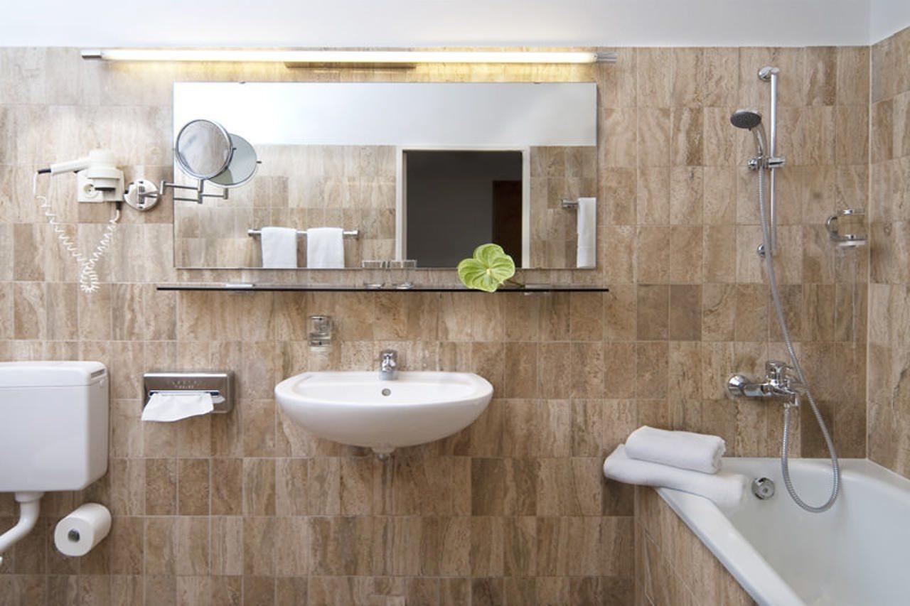 Hecker S Kurfuerstendamm 4* Berlino