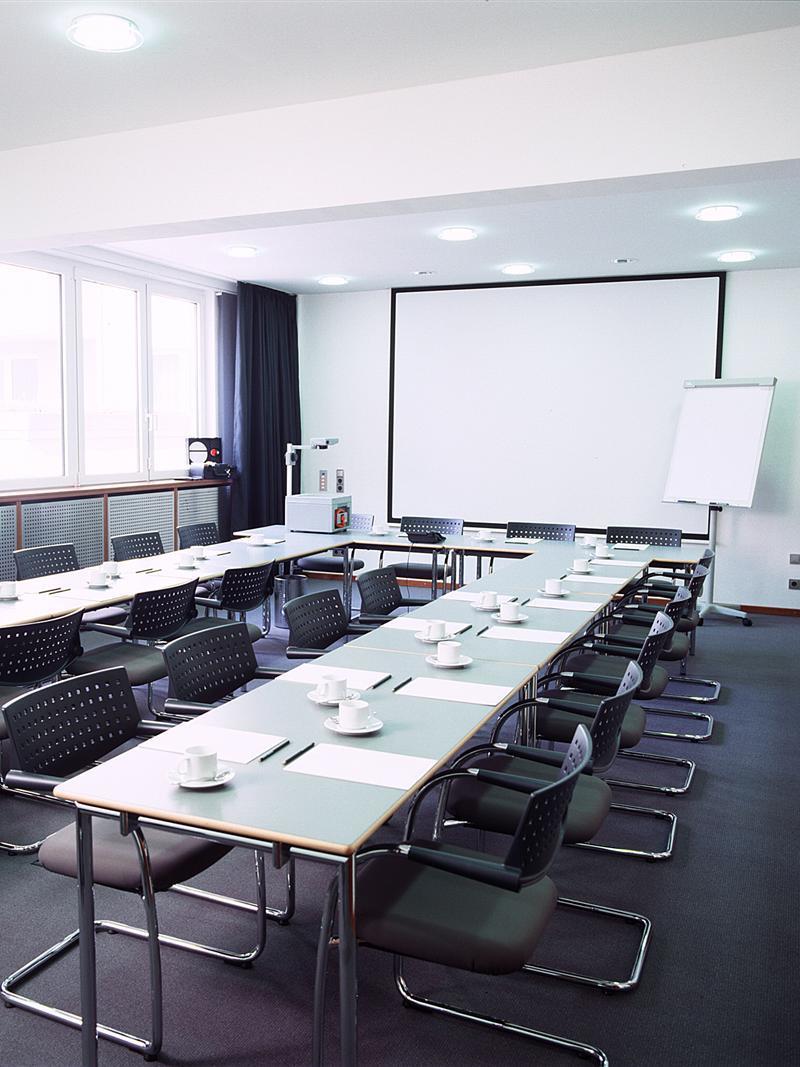 Hotel Hecker S Kurfuerstendamm 4*